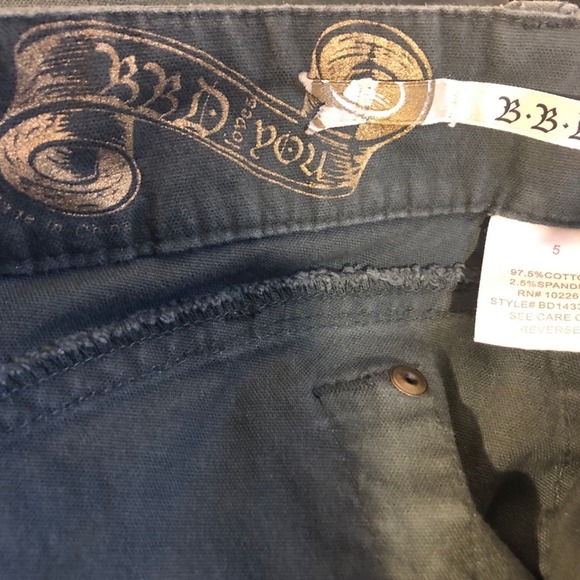 BB Dakota Green Cropped Pants Buttons Down the Leg Size 5 - Picture 7 of 7